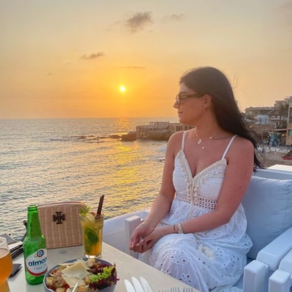 Profile Picture of Mima Mouawad (@mima_mi_ma) on Poshmark