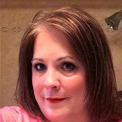 Profile Picture of Elizabeth Bowie (@ElizabethBowie1) on Twitter