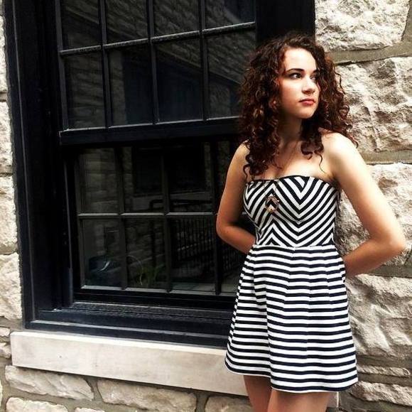 Profile Picture of Hannah Archambault (@hharchambault) on Poshmark