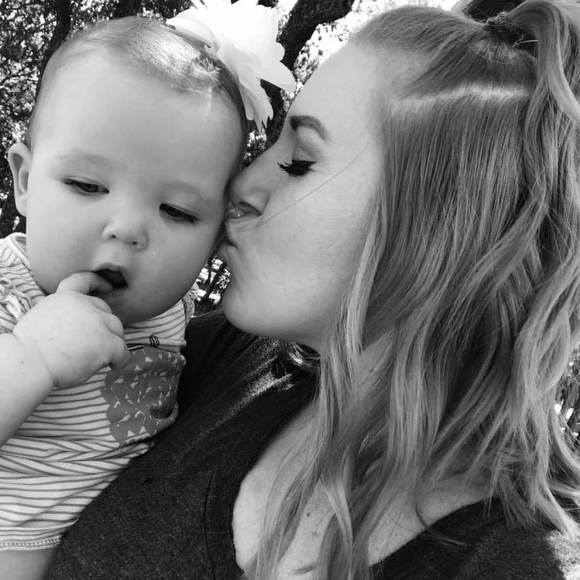 Profile Picture of Cassy Canoy (@cassyriley) on Poshmark