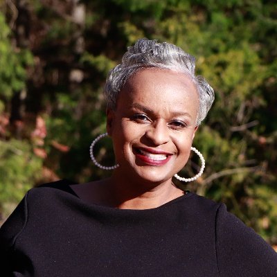 Profile Picture of Nicole Phillips (@phillipsnicolet) on Twitter