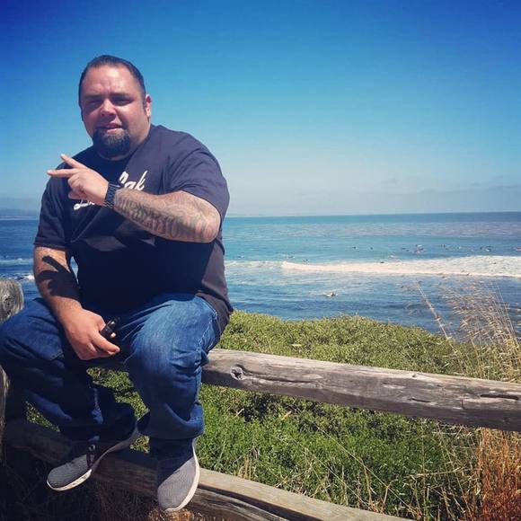 Profile Picture of Joe Weston (@redwood831) on Poshmark