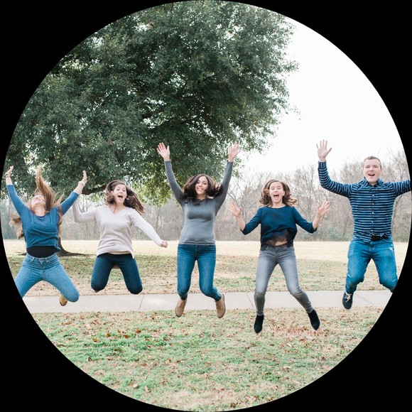 Profile Picture of Amy Passauer (@puffyposhpalace) on Poshmark