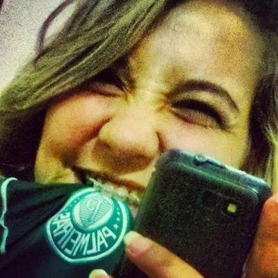 Profile Picture of Isabela Carvalho (@isabelacmgl) on Twitter