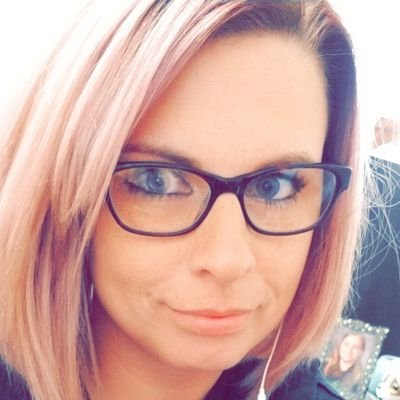 Profile Picture of Ashley McRoberts (@AshleyMcRobert6) on Twitter
