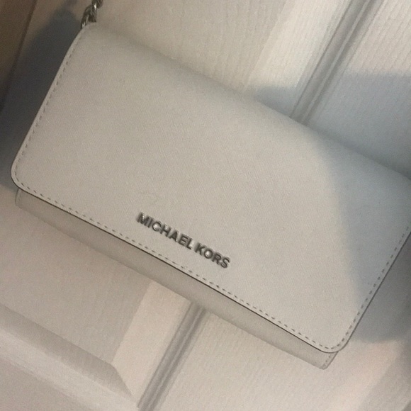 Profile Picture of Michele Posen (@mposen24) on Poshmark