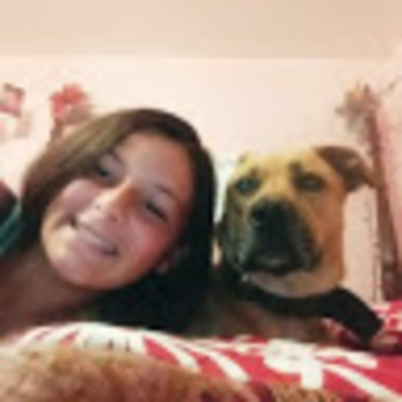 The Feester - Poshmark Profile Picture of The Feester (@saydeefee) on Poshmark