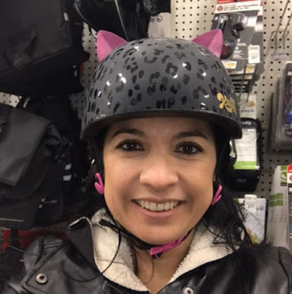 Profile Picture of Estelita Espezel (@estelitaespezel) on Poshmark