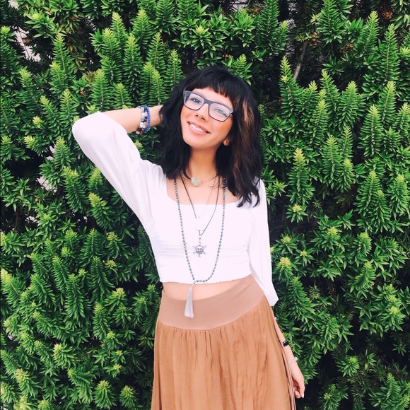 Alma Albarran - Poshmark Profile Picture of Alma Albarran (@almaofearth) on Poshmark