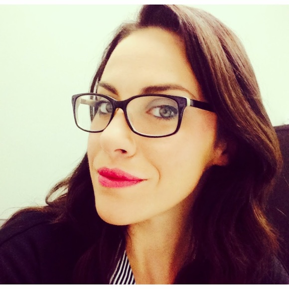 Aleksandra Stefanovska - Poshmark Profile Picture of Aleksandra Stefanovska (@astefanovska) on Poshmark