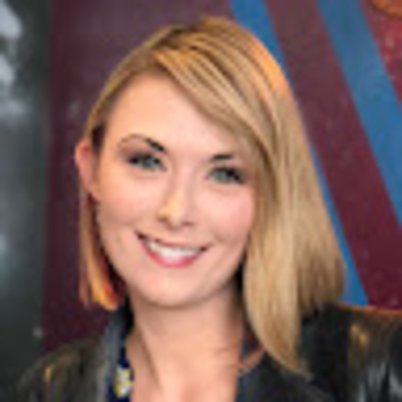 Profile Picture of Donna Schlieper (@donnaschlieper) on Poshmark