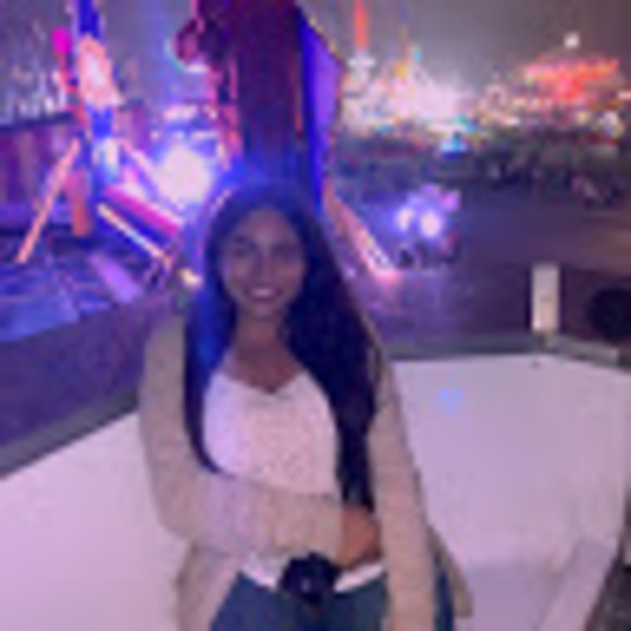 Andrea Evangelista - Poshmark Profile Picture of Andrea Evangelista (@andreaevange197) on Poshmark