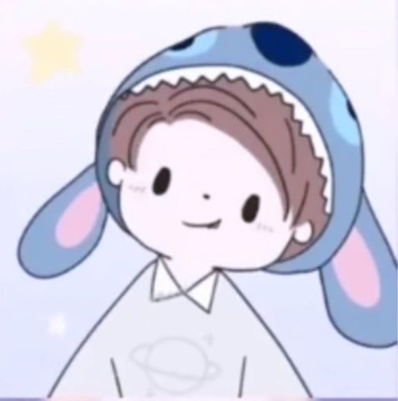 Profile Picture of Dat Phan (@natt437) on Poshmark