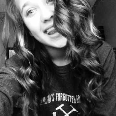 Profile Picture of Amberly (@amberly__horton) on Twitter