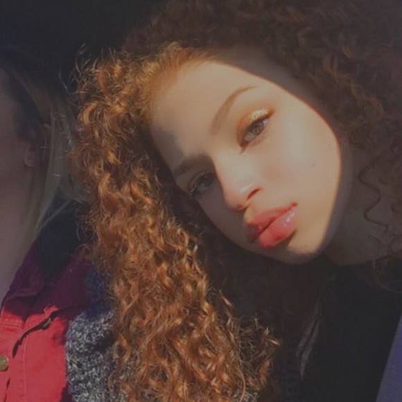 Profile Picture of Mackenzie Rounsaville (@m_rounsaville) on Poshmark