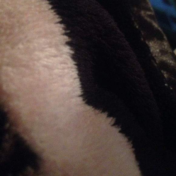 Profile Picture of V Docchio (@farlane) on Poshmark