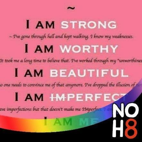 Profile Picture of Alice Sutton (@alicesutton987) on Poshmark