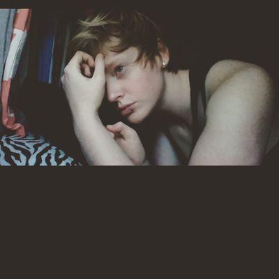 Profile Picture of Buffy_thepoonslayer_ (@ParadisHannah) on Twitter