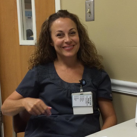 Johanna Galentine - Poshmark Profile Picture of Johanna Galentine (@j_galentine) on Poshmark