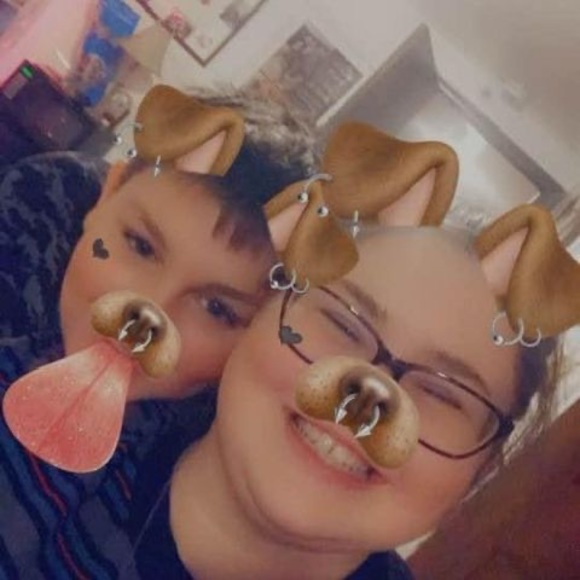 Profile Picture of Chad lee Hennicke (@c_hennicke) on Poshmark