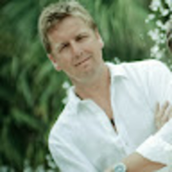 Profile Picture of Neal Beardmore (@neal_beardmore) on Poshmark