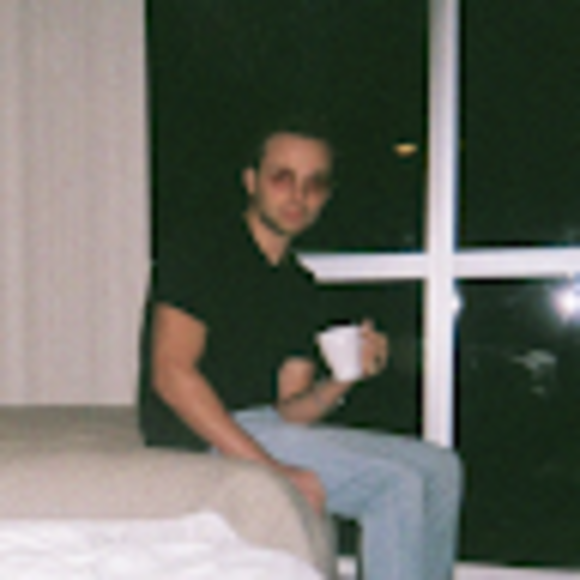 Profile Picture of Robert Raczyk (@robertraczyk) on Poshmark