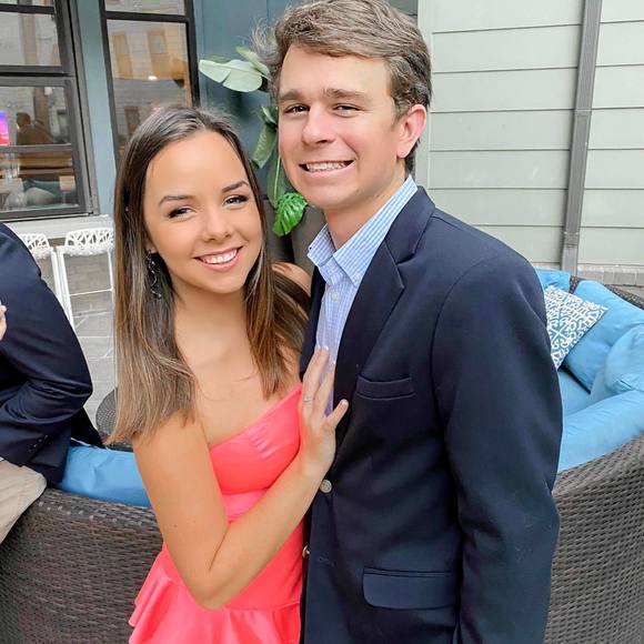 Profile Picture of Annemarie Piccione (@annemariep) on Poshmark