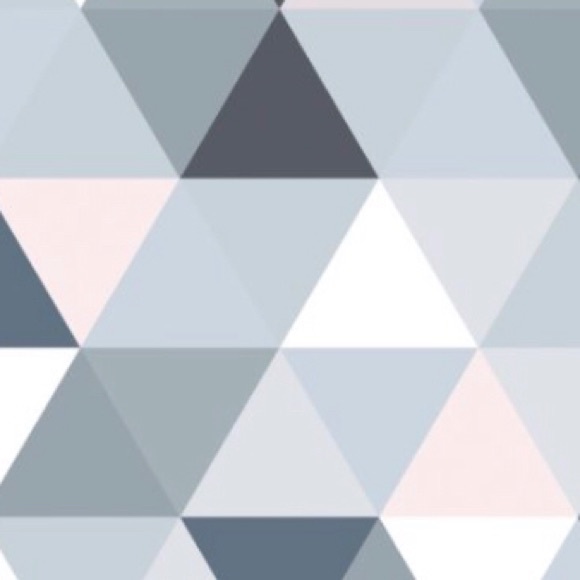 Profile Picture of Avery Strause (@astrause55) on Poshmark