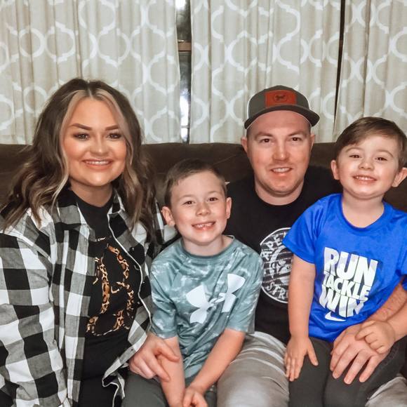 Profile Picture of Paige Bolin (@paige_bolin) on Poshmark