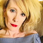 Profile Picture of Suzanne Evans Smith (@suzanneevanssmith) on Instagram