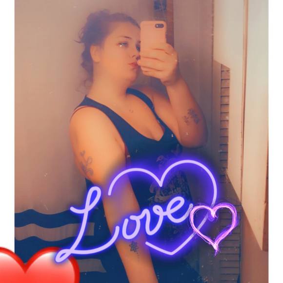 Profile Picture of Cheryl Sallade (@cheryl_sallade) on Poshmark