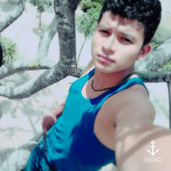 Profile Picture of Manuel Araujo (@manuelaraujo901) on Poshmark