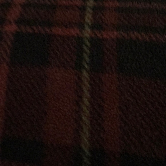 Profile Picture of Pam Bursey (@pammie124) on Poshmark