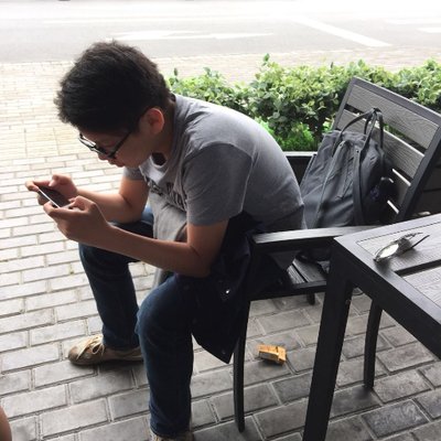 Profile Picture of Dennis Liew (@dennishloltheg1) on Twitter