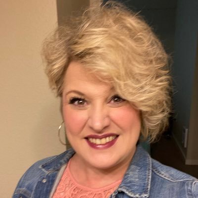 Profile Picture of Heather Meyer (@hlburnett71) on Twitter