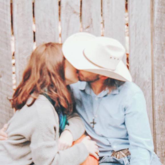 Profile Picture of Zayla Sturtze (@zsturtze) on Poshmark