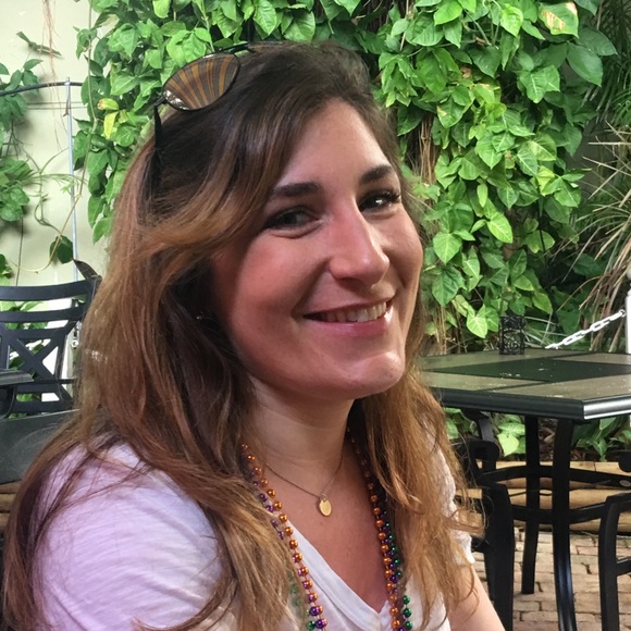 Profile Picture of Katie Graven (@katiebean823) on Poshmark