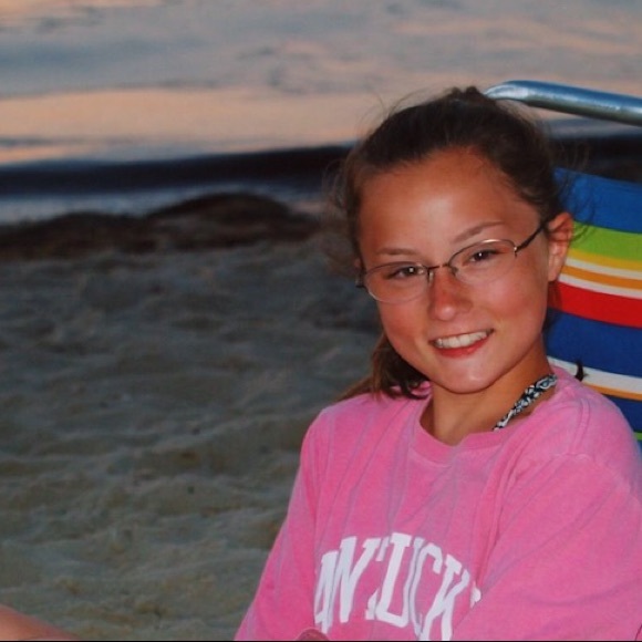 Profile Picture of Meredith Casey (@meredith_casey) on Poshmark