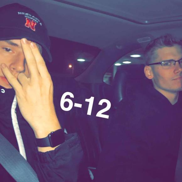 Hunter Schlueter - Poshmark Profile Picture of Hunter Schlueter (@hjschlueter98) on Poshmark