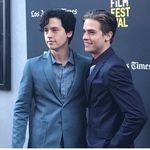 Profile Picture of Dylan&Cole Sprouse’s fanpage🔥 (@dylanxcole_sprouse) on Instagram