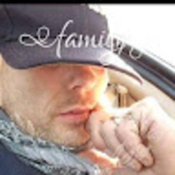 Profile Picture of Robert Maloney (@bobbymercer545) on Poshmark