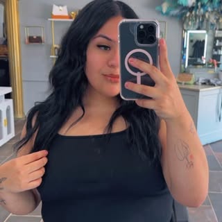 Profile Picture of ElizabethCastro_ (@_elizabethcastro) on Instagram