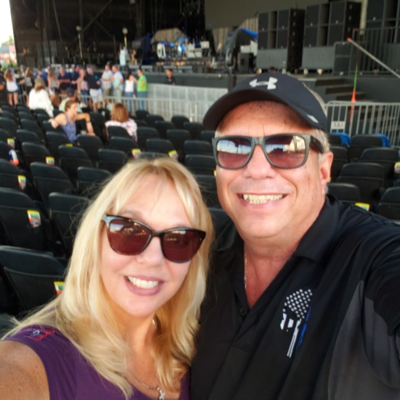 Profile Picture of Jerilynn Diaz (@jerilynnrn) on Poshmark