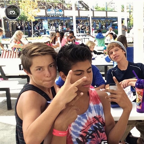 Profile Picture of David Mendoza (@mgdavidd) on Poshmark