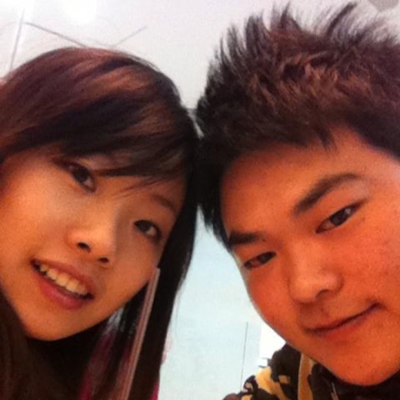 Profile Picture of Chen Cheng (@chenbenzslk) on Poshmark