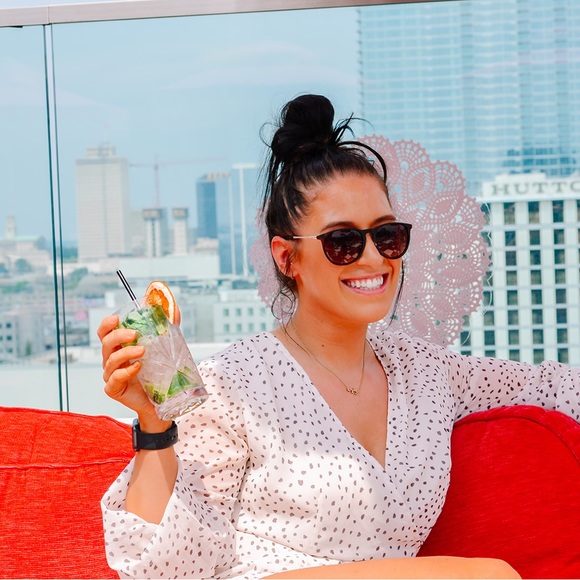 Profile Picture of Megan Bellando (@meganbellando) on Poshmark