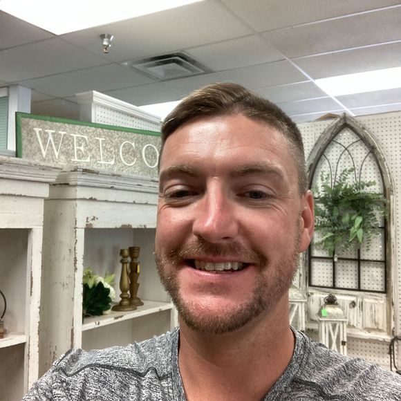 Profile Picture of Travis Mckeever (@tmckeever3121) on Poshmark