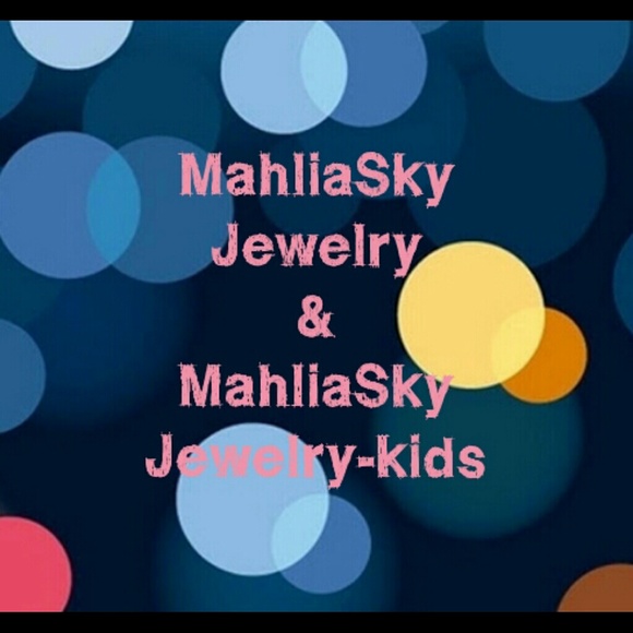 Profile Picture of Alisha Mays (@mrsmcfly) on Poshmark