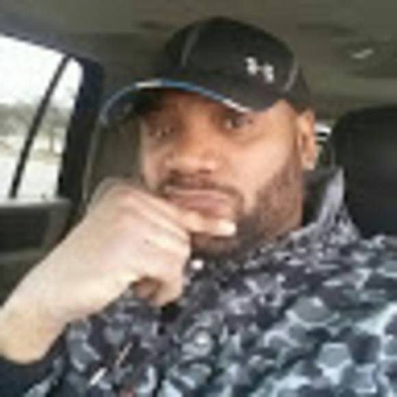 Profile Picture of John Pugh (@johnpugh701) on Poshmark