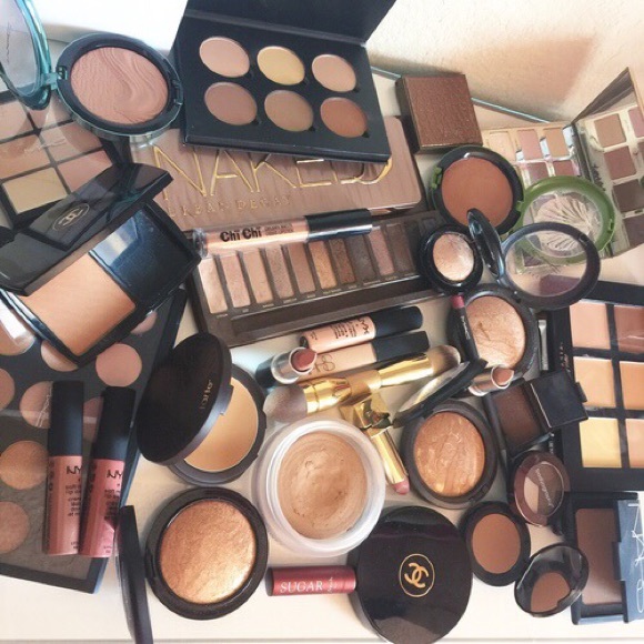 Profile Picture of Juliana Mashni (@jxilana) on Poshmark